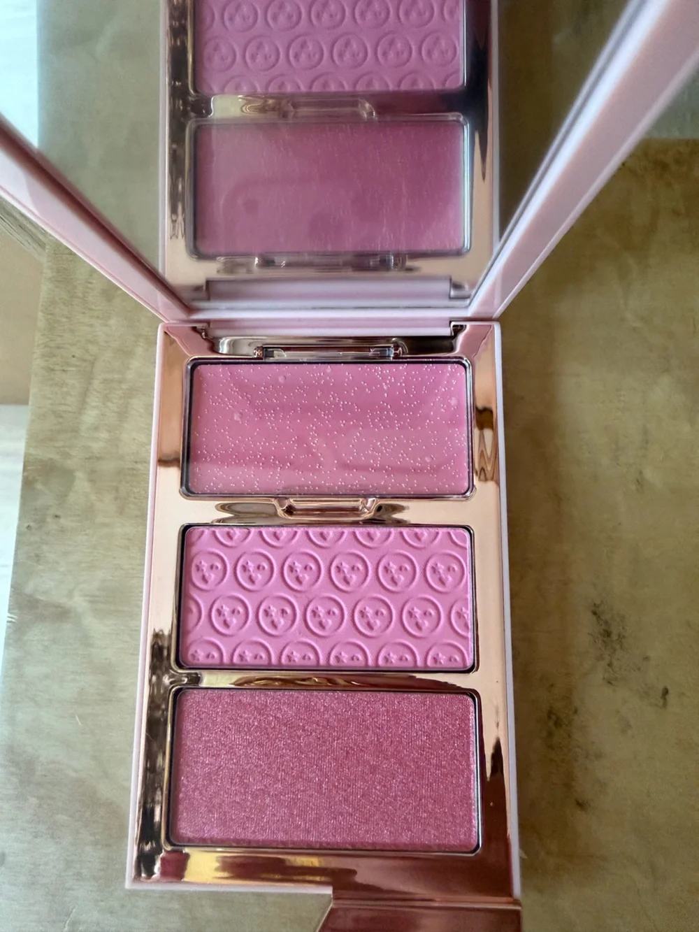 ONE/SIZE Cheek Clapper 3D Blush Trio Palette — Attention Seeker -NEW
